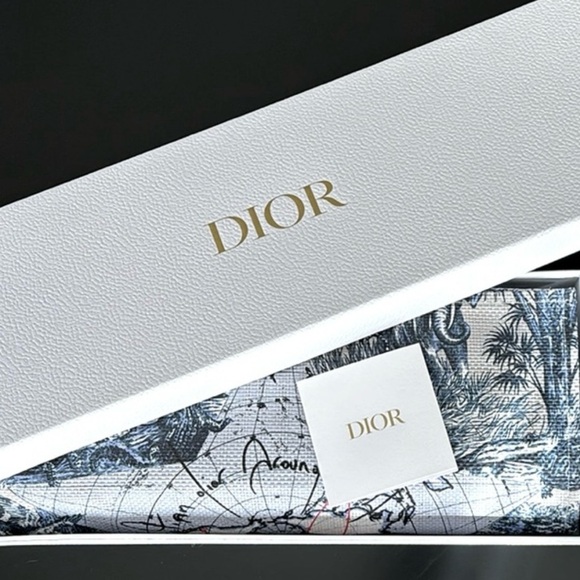 *NIB* DIOR Tote Bag AND *NIB* Jewelry Case + Blooming Bouquet Gift Set - Picture 2 of 4